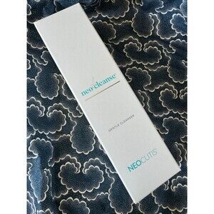 NeoCutis Neo Cleanse Gentle Cleanser Full Size NIB neocleanse